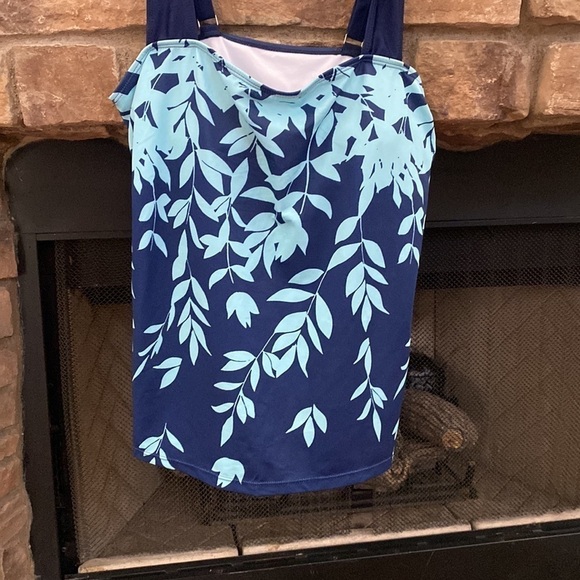NWOT navy blue and teal tankini swimsuit. Adjustable straps with padded top XXL - Picture 5 of 7